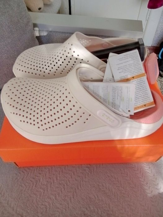 Crocs  кроксы новые