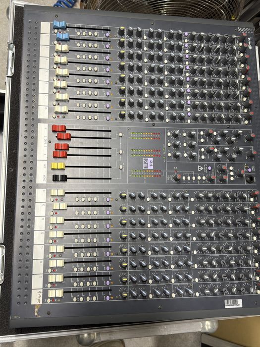 Mixer soundcraft czytaj opis