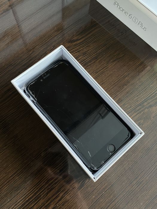 Продаю Iphone 6s plus на 16 GB