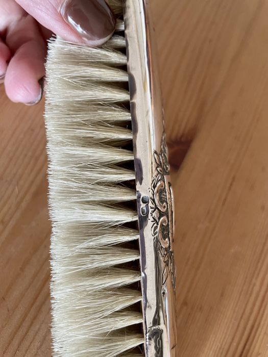 Conjunto de escova e pente em prata