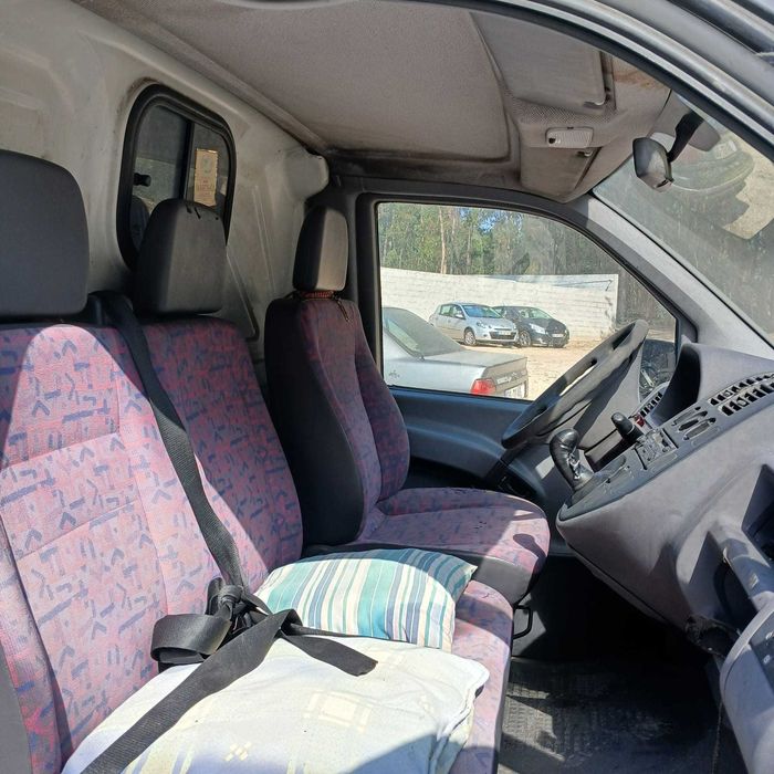 Mercedes Vito 2.3CDI de 1997 - Peças Usadas