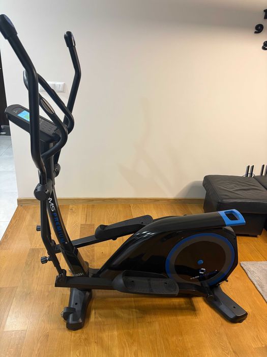 Trenażer HMS Premium H1833-i stan bardzo dobry. Koło zamachowe 10kg