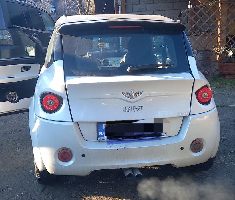 Malutkie autko. Chatenent