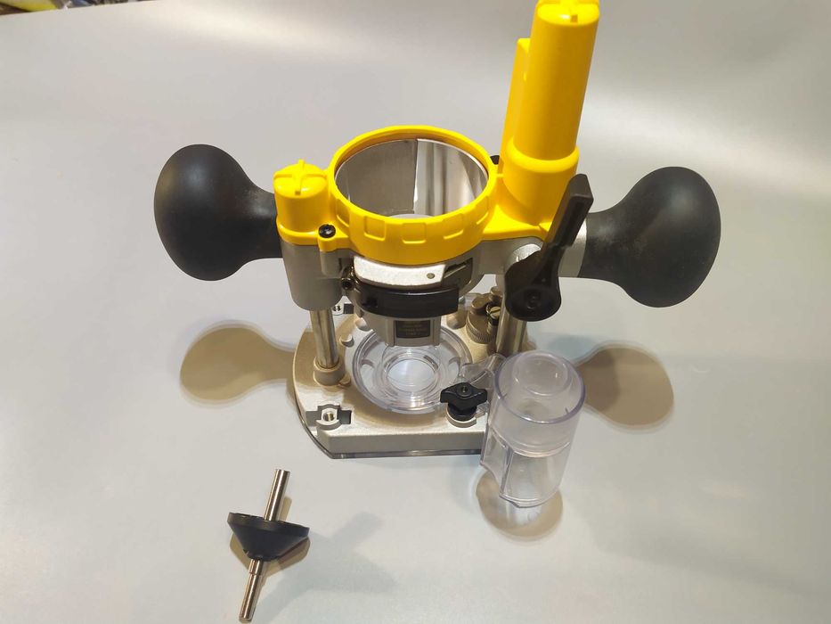 Кромочний фрезер DeWALT DCW600B та аксесуари до нього