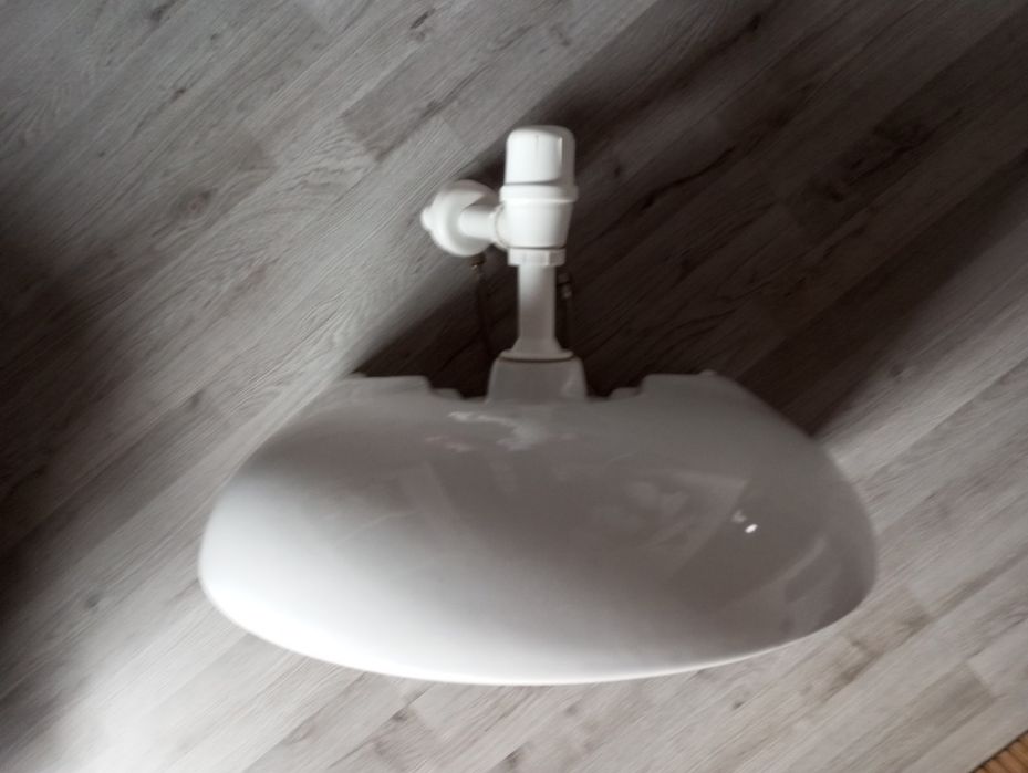 Umywalka, umywalka ścienna łazienkowa