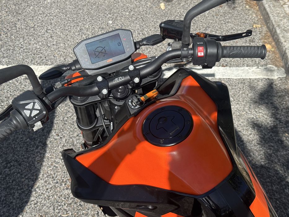 Ktm duke 890 gp edition