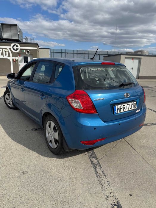 KIA CEE'D hatchback // niski przebieg 2009r.
