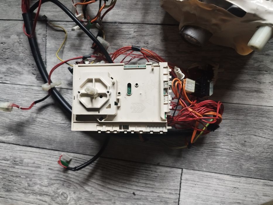 Плата управління пральною машинкою Whirlpool Вірпул 461975300801