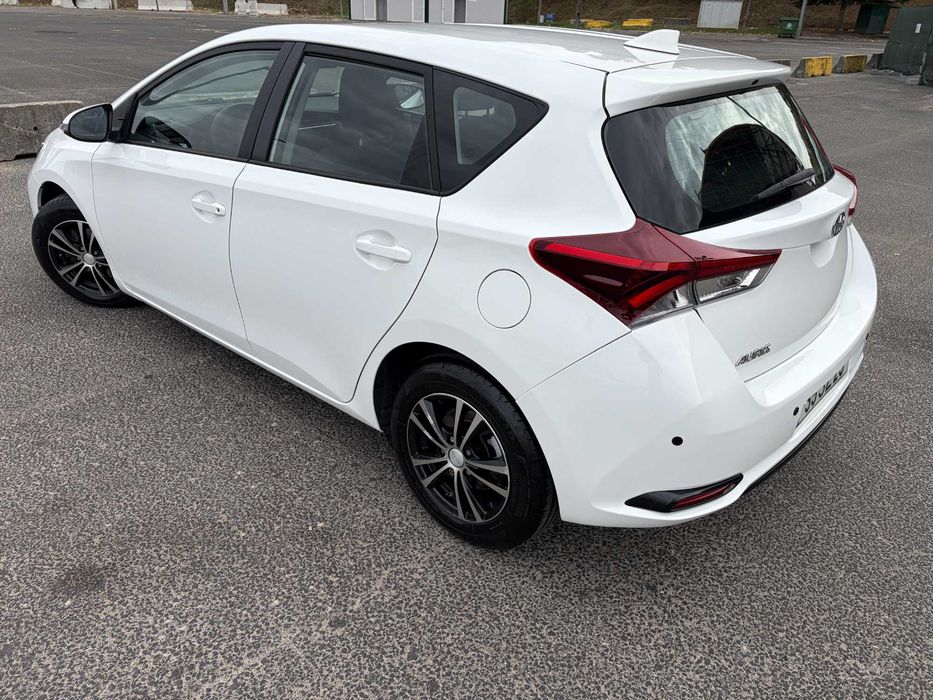 Toyota Auris Diesel 1.4 D-4D Active+AC