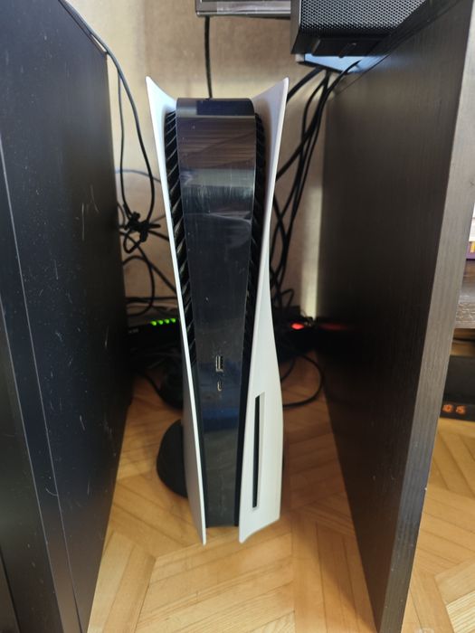 PlayStation 5 disk + 4 gry