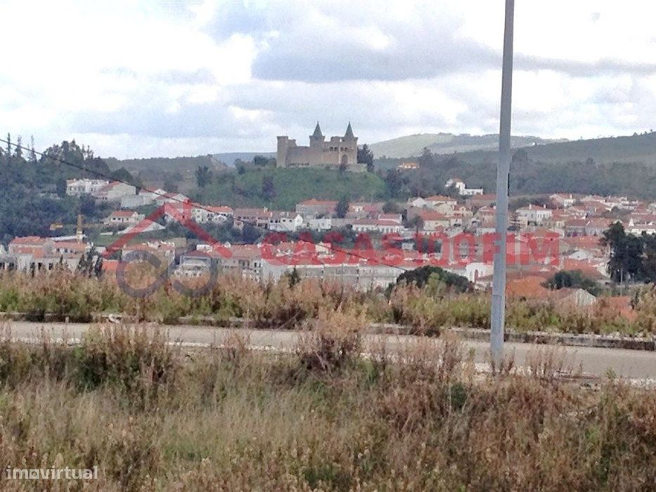 Terreno 261 m² com vista castelo em Porto de Mós
