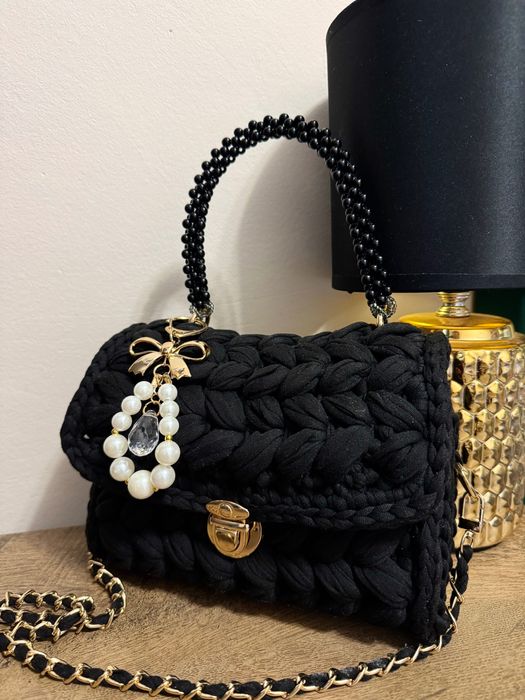 Torebka czarna ręcznie robiona