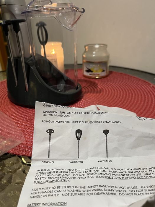 Міні- блендер на батарейках