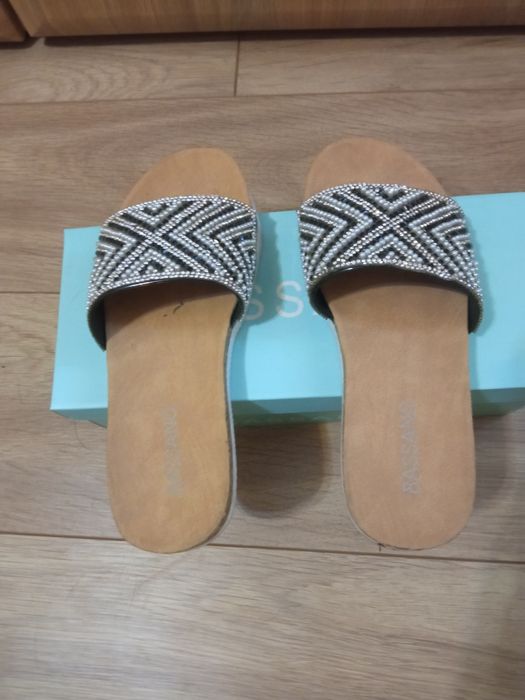 Obuwie letnie damskie