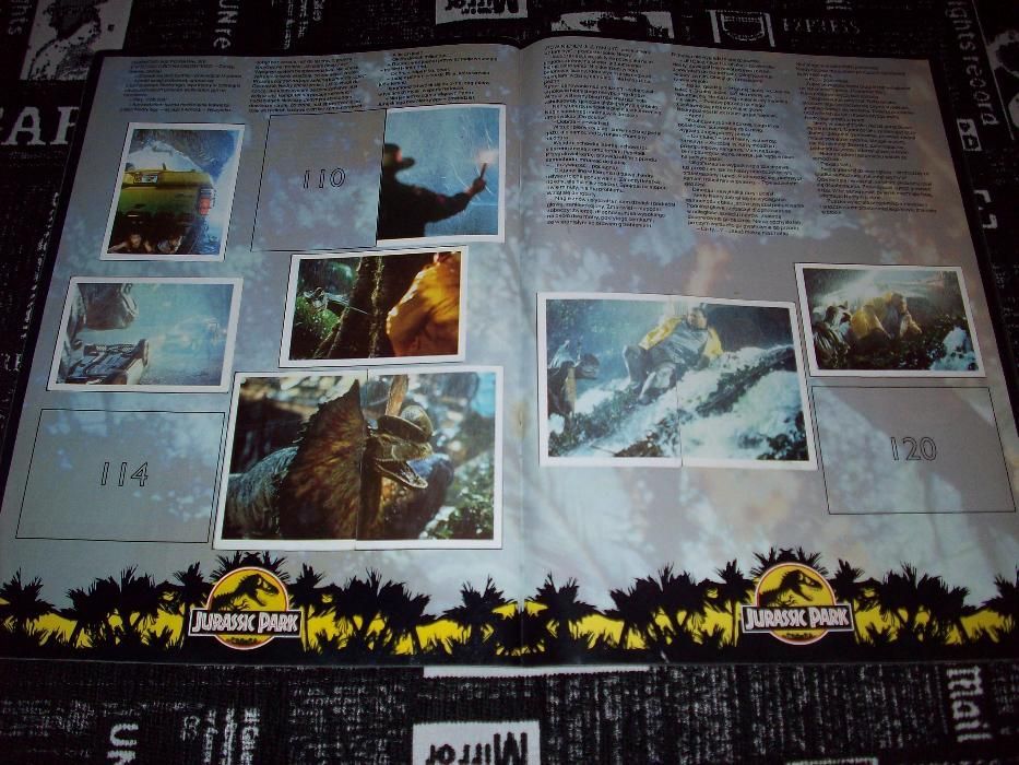 Альбом (журнал) для наклеек «Jurassic Park» Topps Official Lutra Album