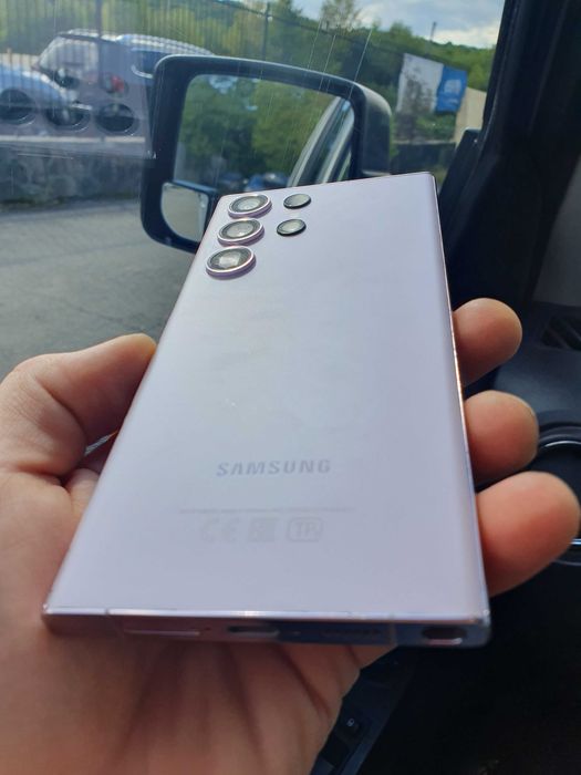 Samsung Galaxy s23 ultra.  На запчастини
