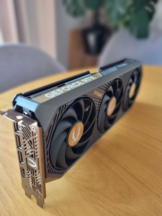 Karta graficzna Zotac Geforce RTX 5070 solid gaming OC - 100% sprawna