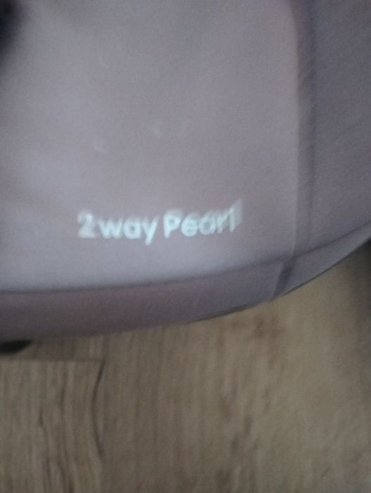 Baza maxi Cosi + dwa foteliki