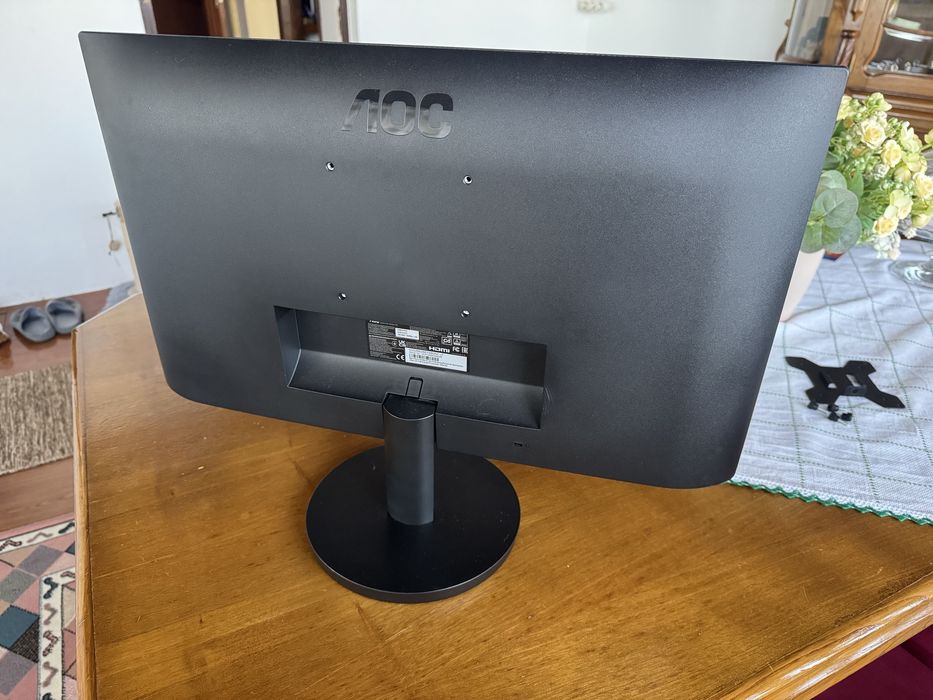 Monotor AOC 24” 100Hz – Ideal para Gaming e Trabalho