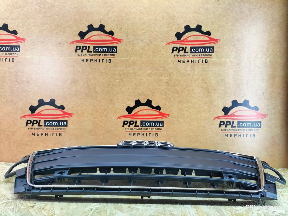 Audi A4 B9 2019-2023 решетка радиатора 8W0853651DB / 8W0853651DD