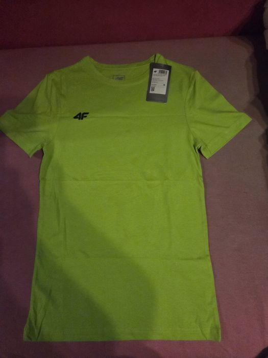 T-shirt 4F rozm. XS