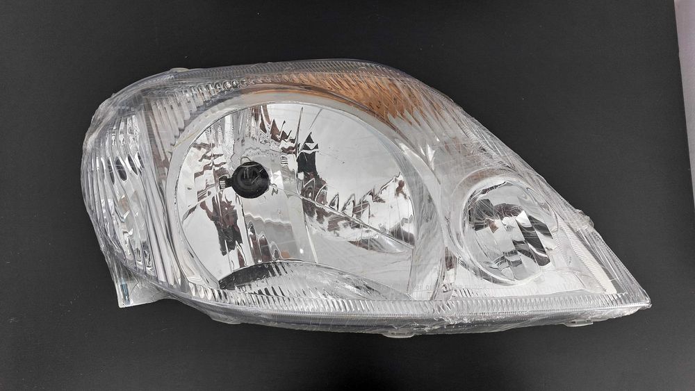 Ótica - Farol principal Toyota Corolla