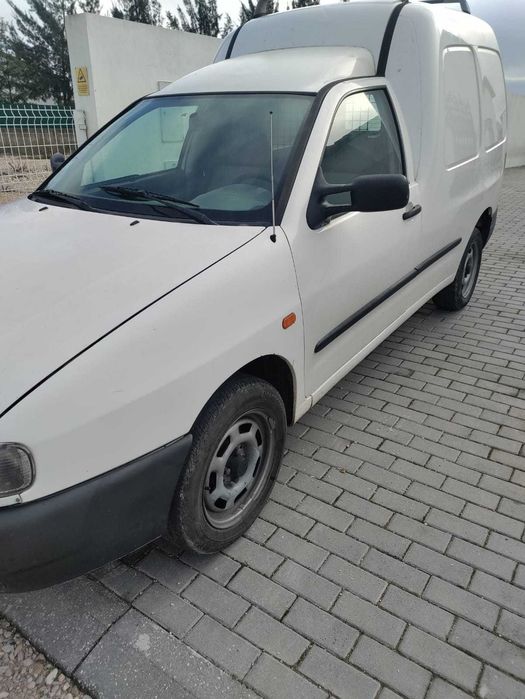 Seat Inca (2 lugares)