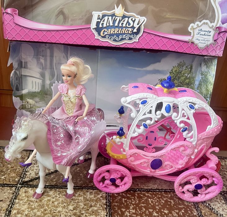 Карета с лошадью и барби