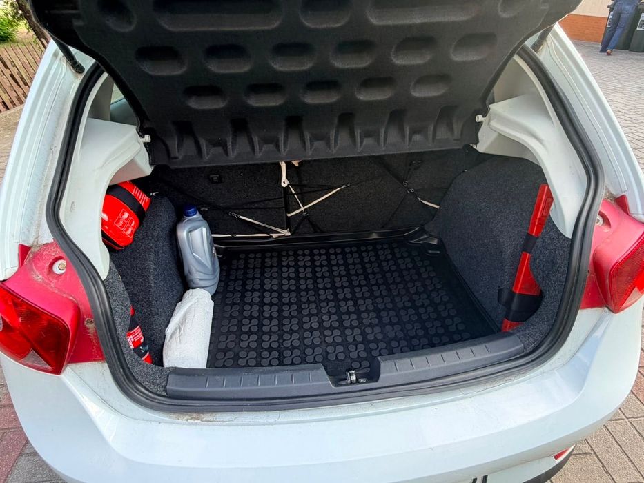 SEAT IBIZA 2012 1,4 benzyna
