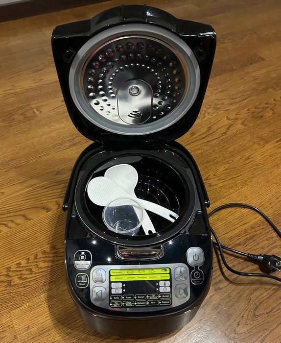 Мультиварка TEFAL Fuzzy Logic RK815834