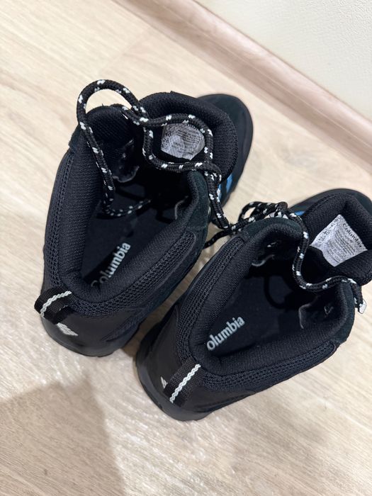 Водовідштовхуючі жіночі черевики Columbia