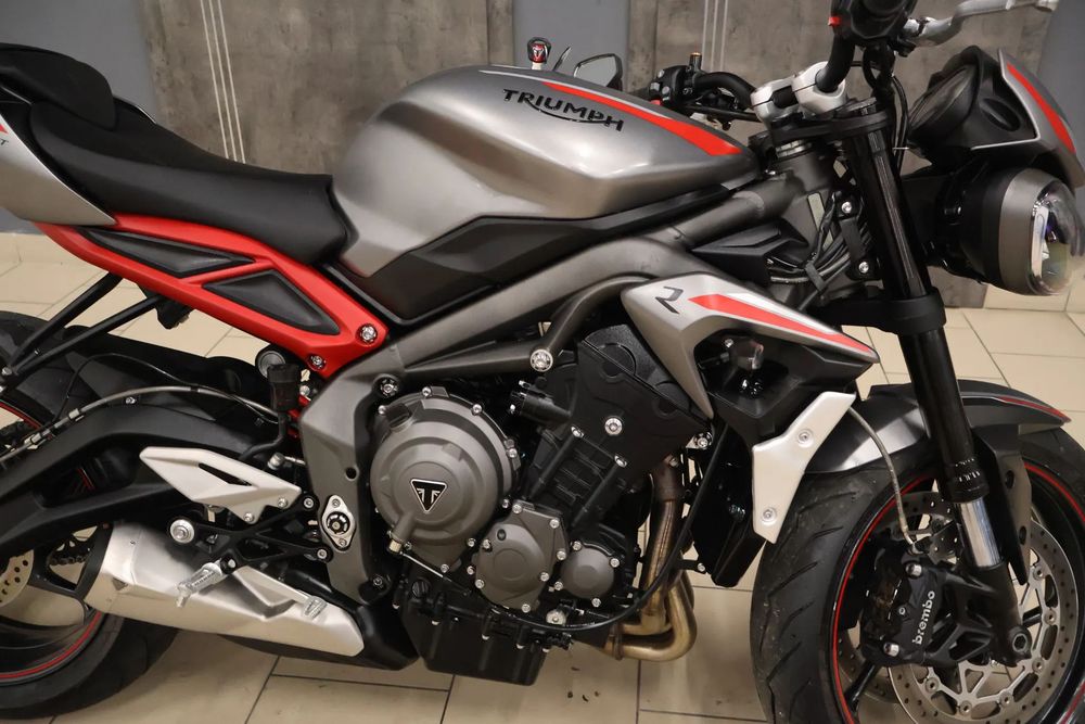 Triumph Street Triple 765 R Jak Nowy! Km Przebiegu Rs