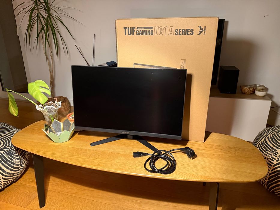 Monitor ASUS TUF Gaming VG247Q1A, 23,8 polegadas, 1080p a 165Hz.