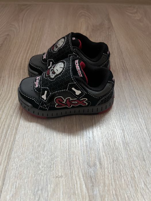 Кросівки нові Skechers 20р.