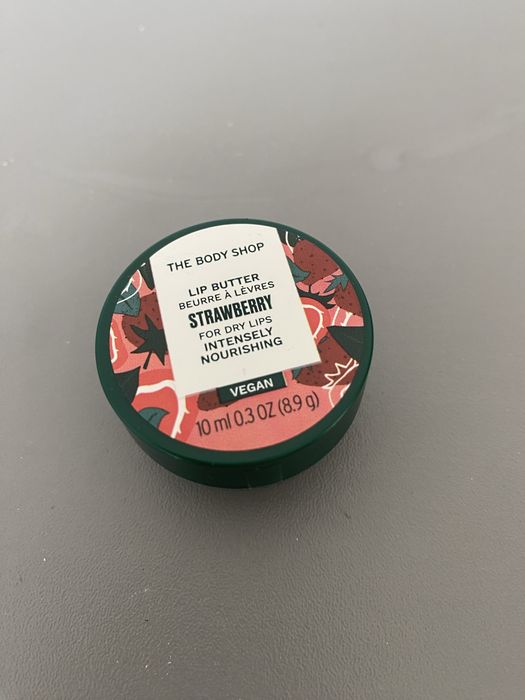 The Body Shop Strawberry Lip balsam do ust