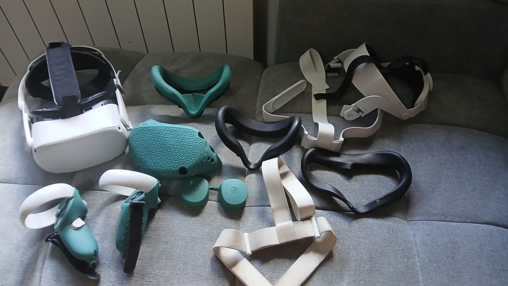 META QUEST 2-128 GB +Dużo dodatków