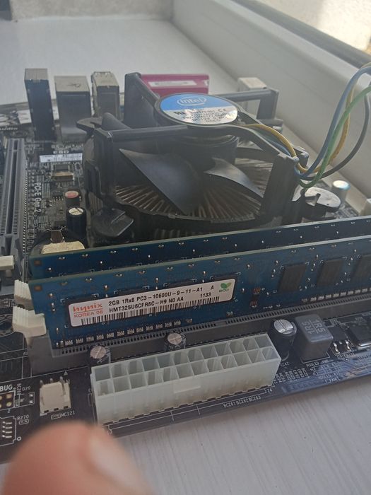 ECS H61H2-M6 v2.0 материнка комплект 1155 socket, 4 Гб ОЗУ, интел g630