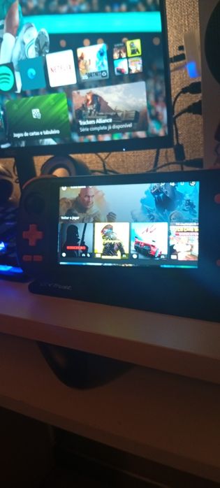 consola portátil baseada em Android 14,