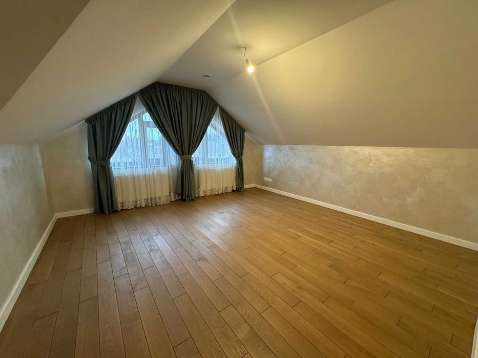 Продається будинок в Сутисках