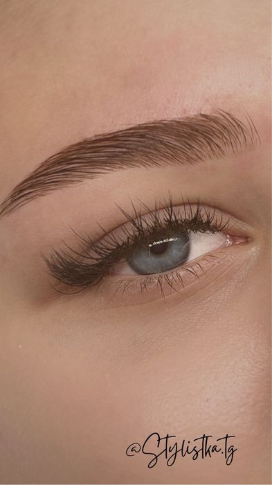 STYLIZACJA RZĘS – naturalny efekt