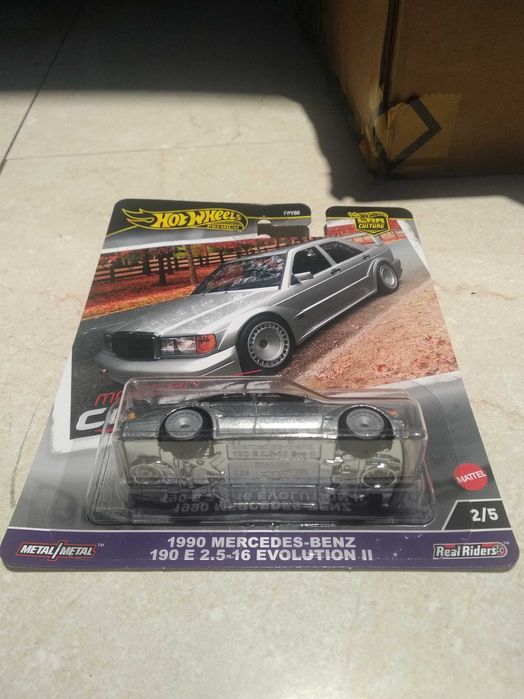 Hot Wheels - 1990 Mercedes-Benz 190E 2.5-16 Evo II - Modern Classics