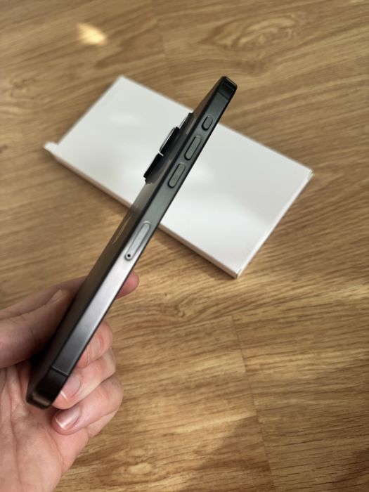 Iphone 15 Pro Max de 256gb ( como novo )