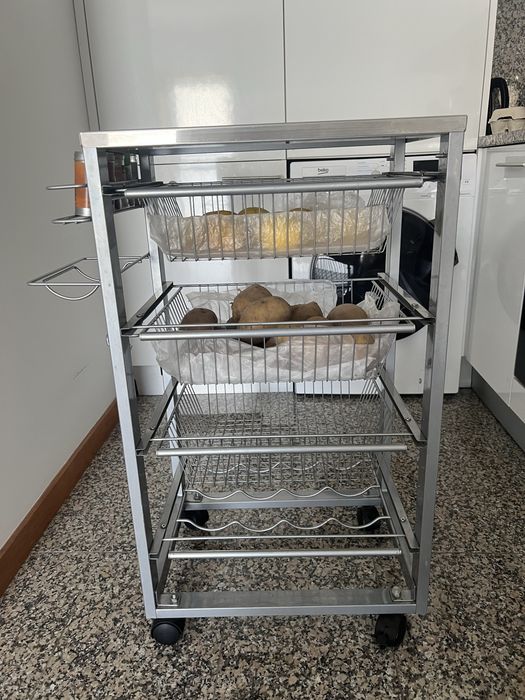 Carrinho de cozinha Gato Preto em metal/inox – excelente qualidade e arrumação