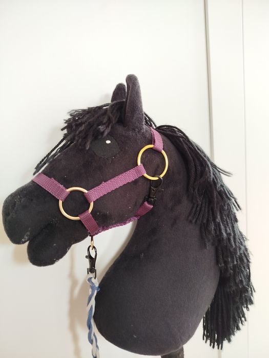 Kantar z futerkiem dla hobby horse