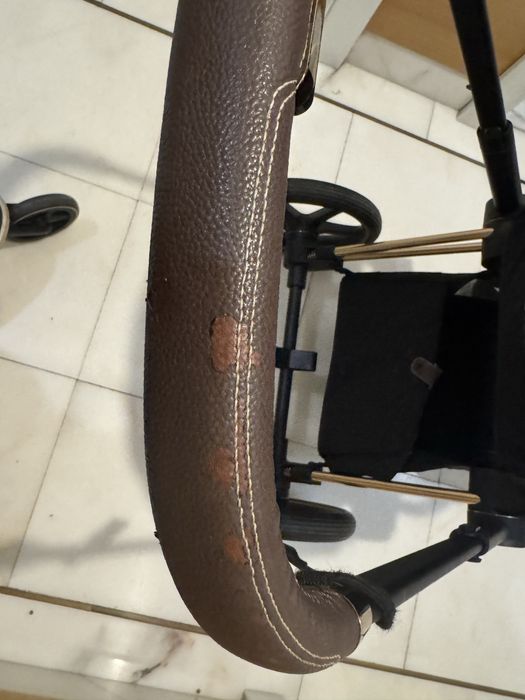 Cybex Priam Preto/Rose Gold – Carrinho Premium