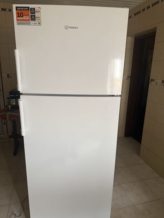 Frigorífico Indesit combinado – excelente estado