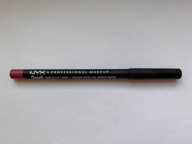 Матовый карандаш для губ NYX Suede Lip Liner Matte  Smll29 розовый нюд