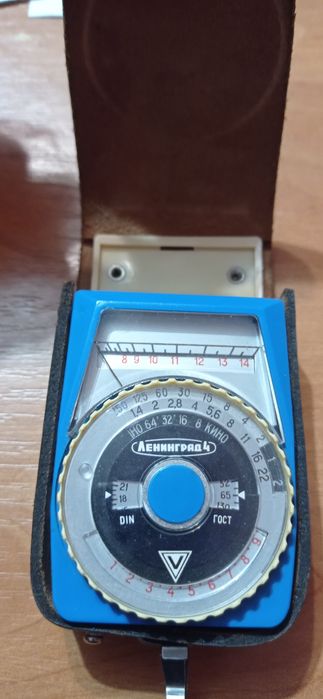 Фотоэкспонометры Zeiss и Ленинград-4