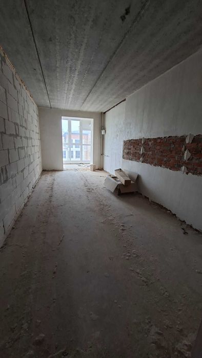 Простора квартира в якісному сучасному будинку