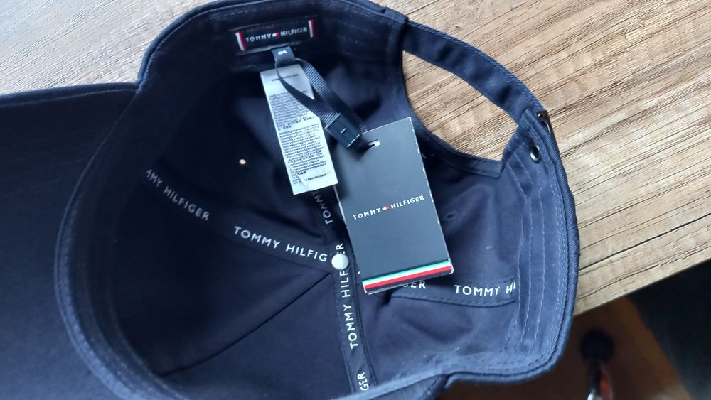 Czapka z daszkiem Tommy Hilfiger nowa